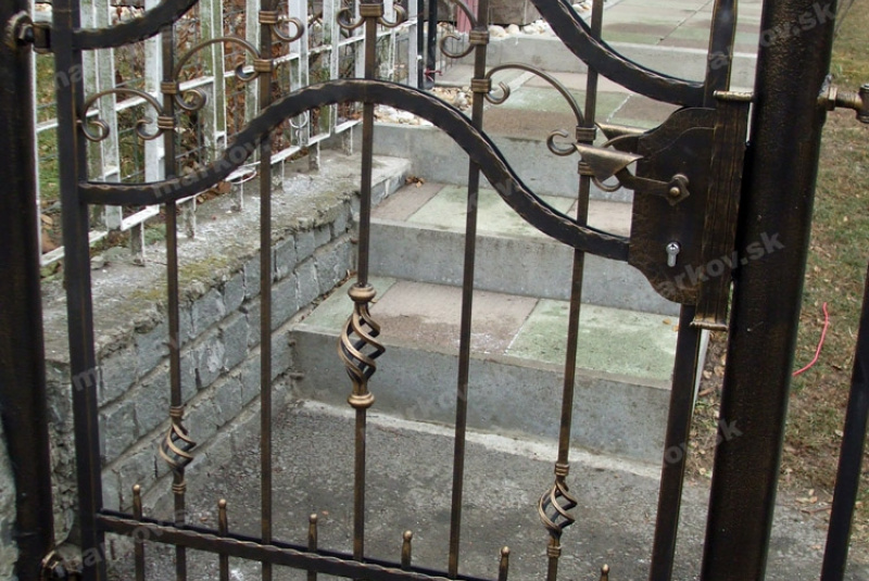 Brány a bránky Brány a bránky