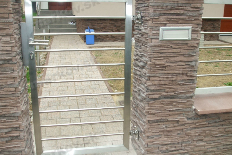 Nerezové brány Nerezové brány